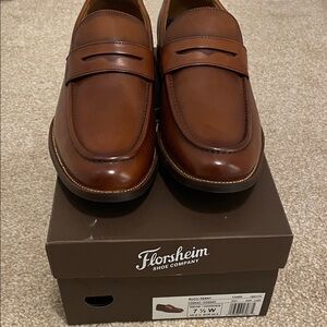 NWT Florsheim Brown Penny Loafers Size 7.5W